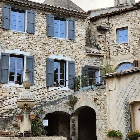 Maison De Village