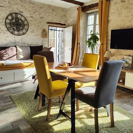 Semesterbostad Maison De Village *